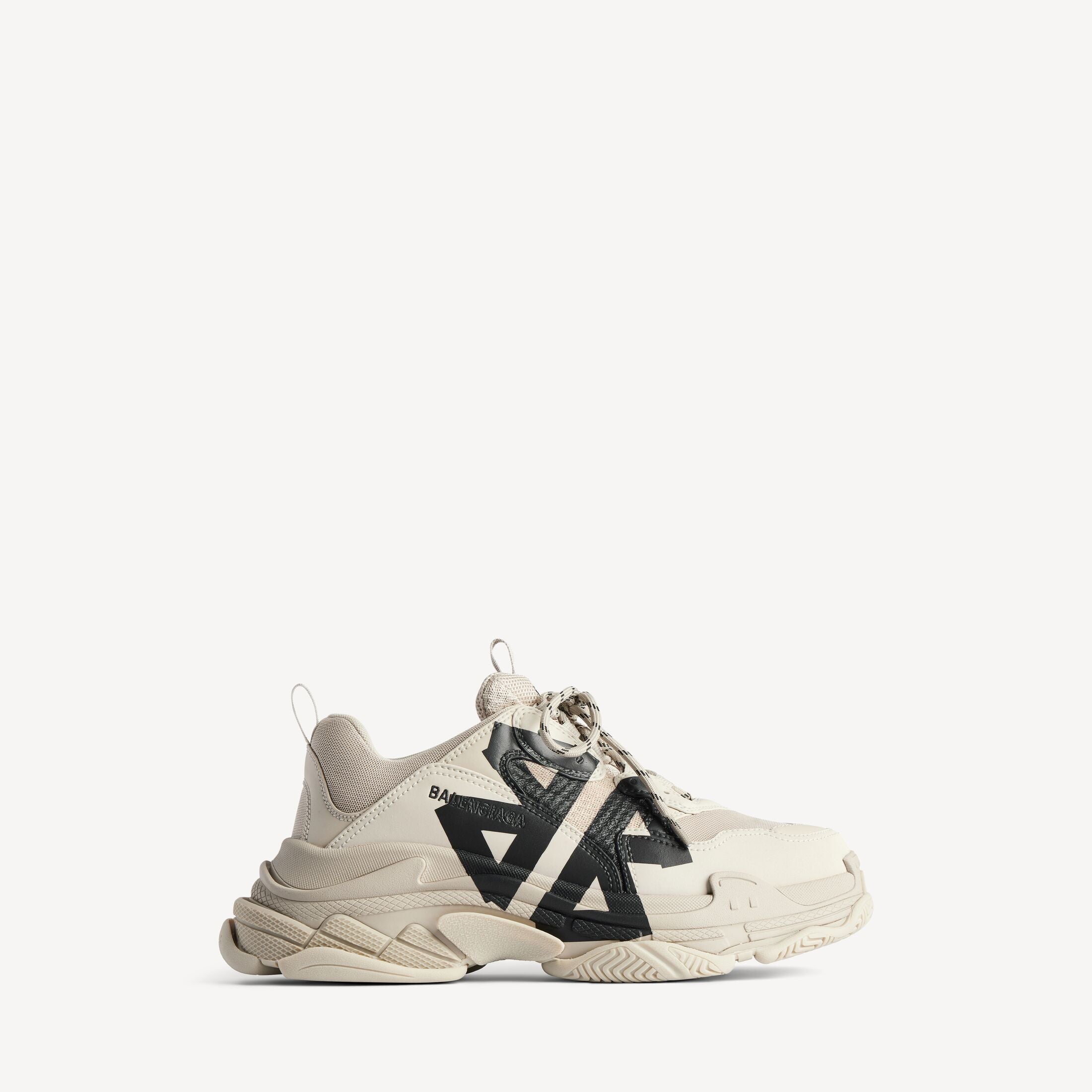 TRIPLE S TAPE SNEAKER IN BEIGE/BLACK
