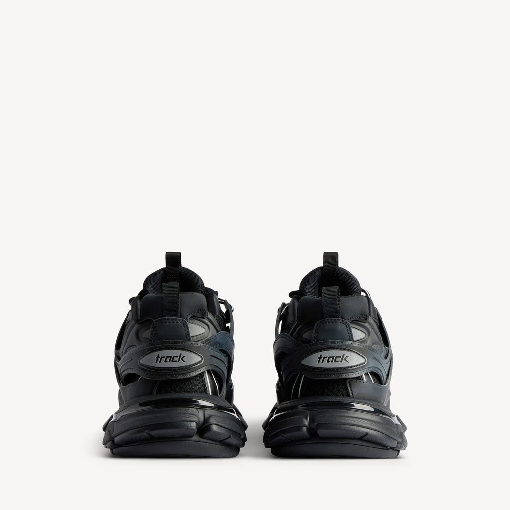 Track Black