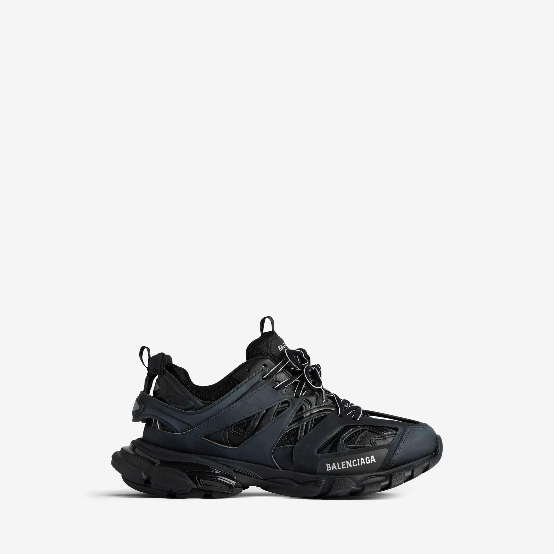 Track Black